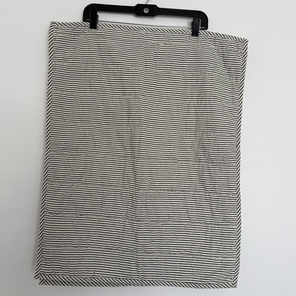 NWOT VHC Brands April & Olive Set of 2 Standard Pillow Shams Pinstripe Cottage